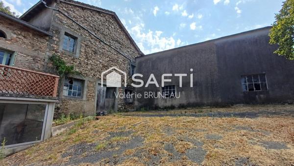 Corps de ferme 182m2 habitables avec env. 600 m² de dépendances – Fort potentiel