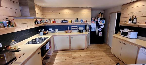 Maison à BARRE-DES-CEVENNES, 48400 - 6 pièces 167m²
