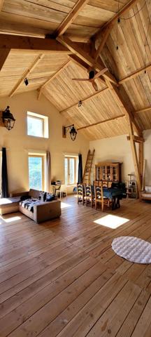 Maison à BARRE-DES-CEVENNES, 48400 - 6 pièces 167m²