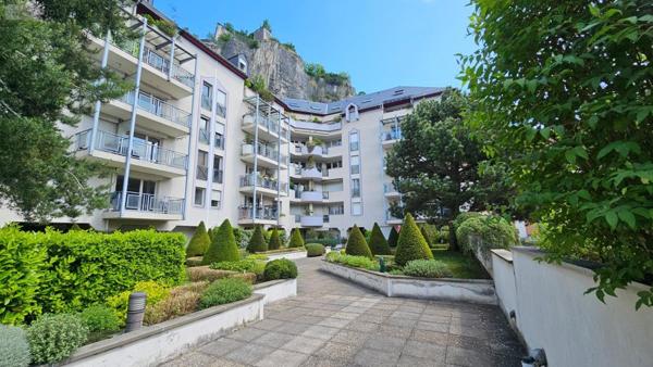 Appartement à vendre à Grenoble en Isère (38000), ref : 38161-10/26