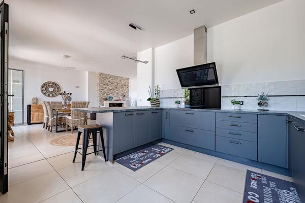 DEMEURE D'EXCEPTION CONTEMPORAINE !!!