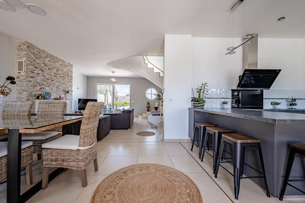 DEMEURE D'EXCEPTION CONTEMPORAINE !!!