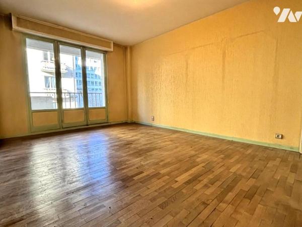 Grenoble, quartier diables bleus, 2P+C en étage, balcon