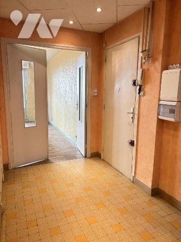 Grenoble, quartier diables bleus, 2P+C en étage, balcon