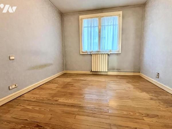 Grenoble, quartier diables bleus, 2P+C en étage, balcon