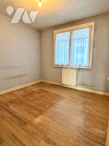 Grenoble, quartier diables bleus, 2P+C en étage, balcon