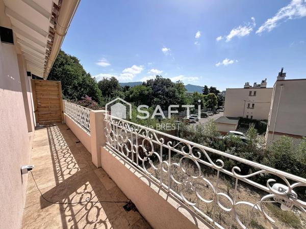 Marseille 8ème-Maison type 4- Calme- Terrasse et jardin