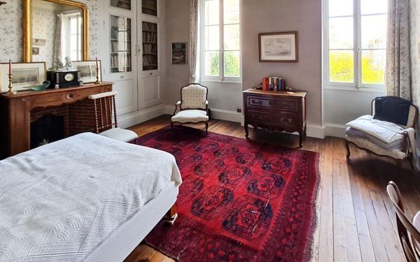 Maison à vendre    6 pièces • 253 m2 Agen