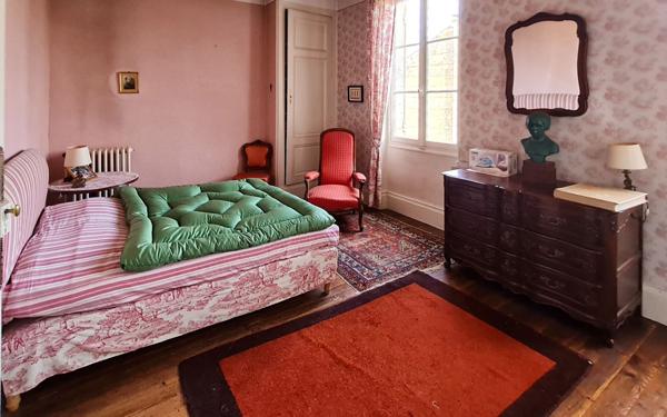 Maison à vendre    6 pièces • 253 m2 Agen