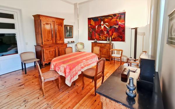 Maison à vendre    6 pièces • 253 m2 Agen