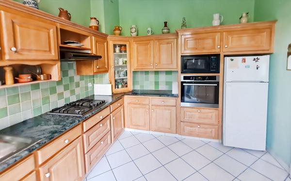 Maison à vendre    6 pièces • 253 m2 Agen