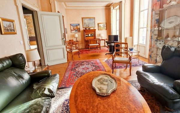 Maison à vendre    6 pièces • 253 m2 Agen