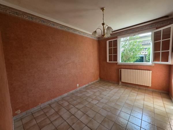 Sorgues (84700) Secteur ROUTE DE CHATEAUNEUF- MAISON PLAIN PIED 78m² - TERRAIN 378M² - GARAGE