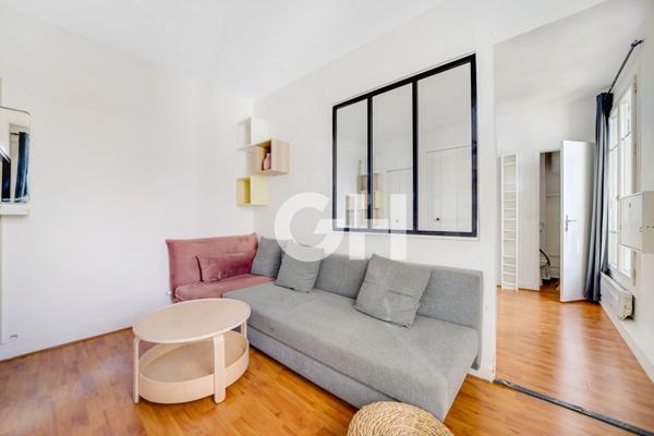 Maraîchers - deux pièces lumineux niché au 5ème étage