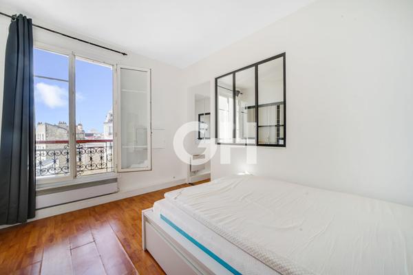 Maraîchers - deux pièces lumineux niché au 5ème étage