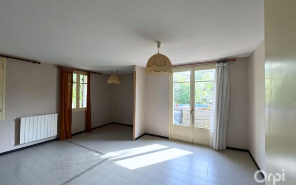 Maison à vendre    4 pièces •  Aigues-Vives