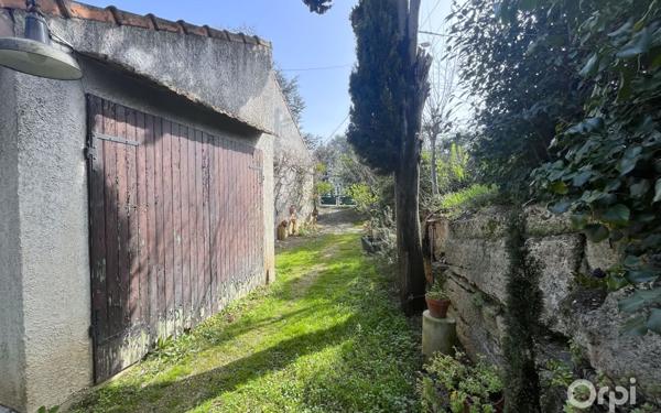 Maison à vendre    4 pièces •  Aigues-Vives