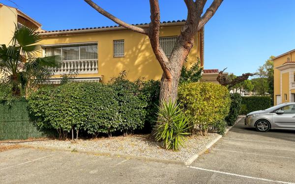 Appartement à vendre    2 pièces • 47,53 m2 Fréjus