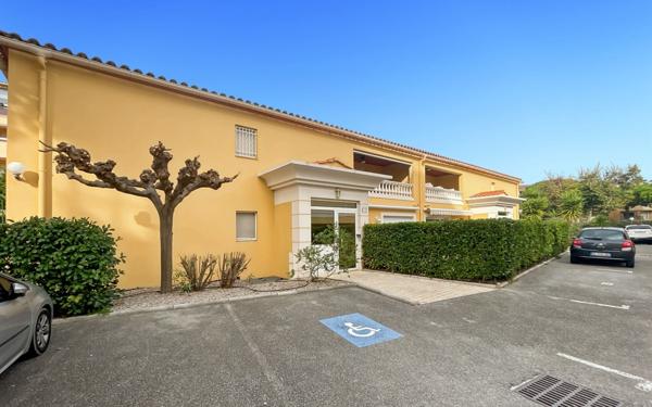 Appartement à vendre    2 pièces • 47,53 m2 Fréjus