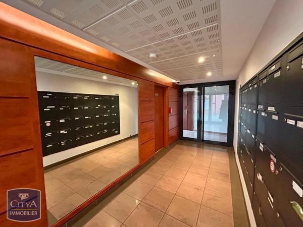 Appartement à louer 3 pièces 65.9m²