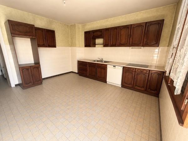 Maison 9p 227m2 avec garage et jardin