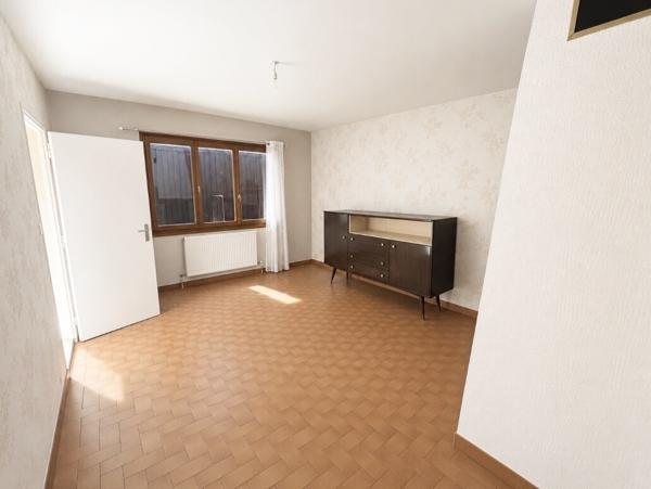 Maison 9p 227m2 avec garage et jardin