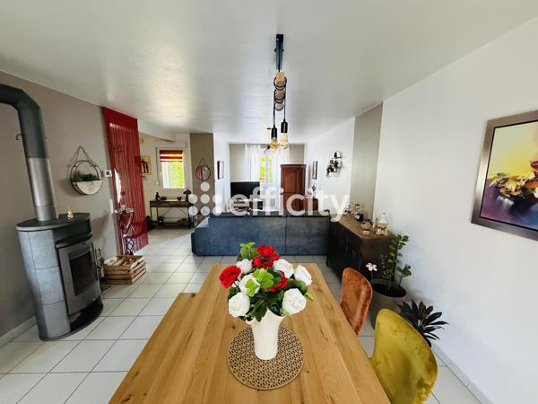 Maison
         5 pièces
        - 105 m² Exclusivité 274 500 € *