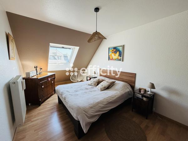 Maison
         5 pièces
        - 105 m² Exclusivité 274 500 € *