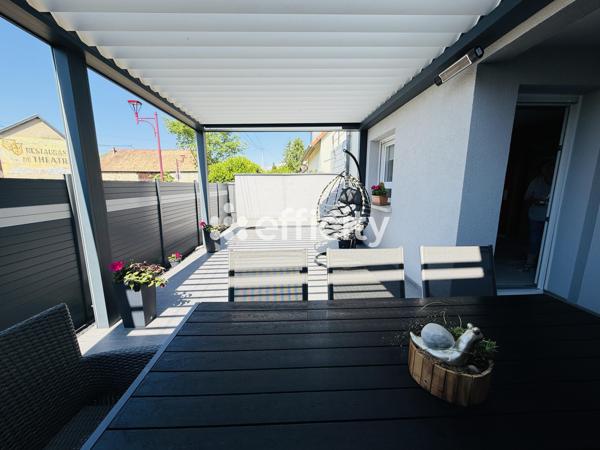 Maison
         5 pièces
        - 105 m² Exclusivité 274 500 € *