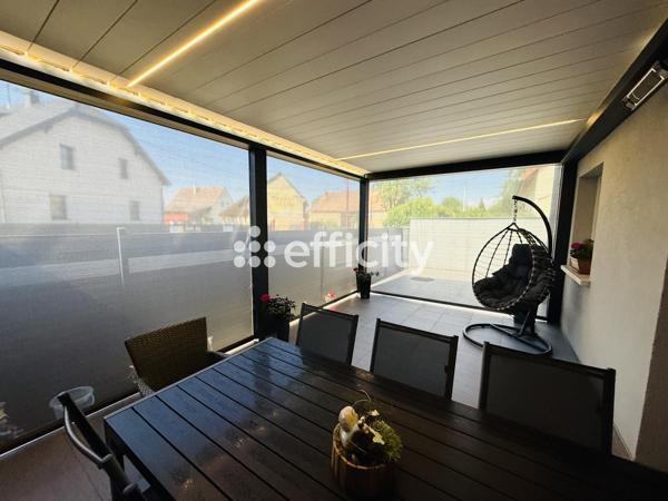 Maison
         5 pièces
        - 105 m² Exclusivité 274 500 € *