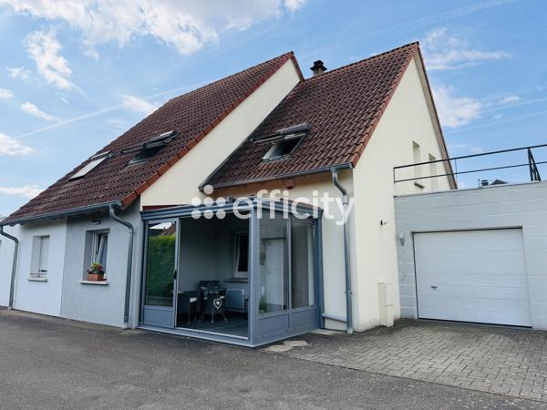 Maison
         5 pièces
        - 105 m² Exclusivité 274 500 € *