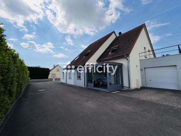 Maison
         5 pièces
        - 105 m² Exclusivité 274 500 € *