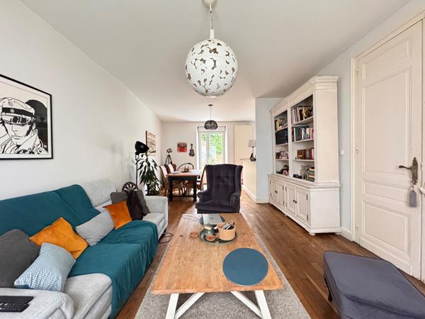 A vendre superbe Maison de ville type 5 avec jardin !