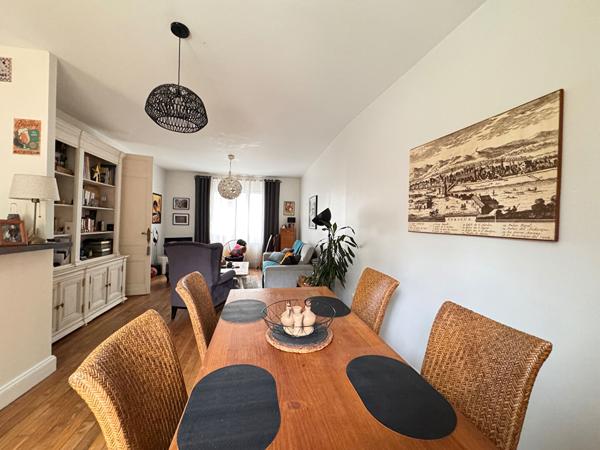 A vendre superbe Maison de ville type 5 avec jardin !
