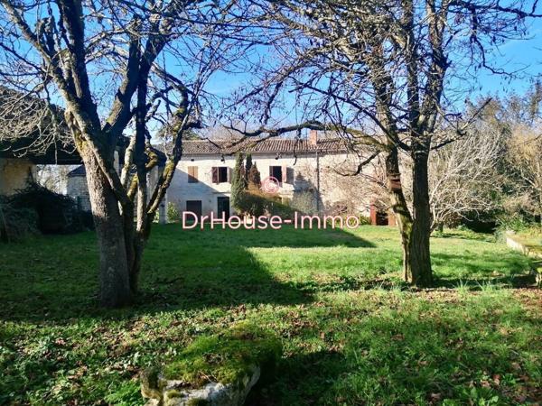 Maison à vendre 10 pièces de 400 m²