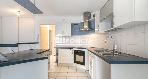 À vendre Appartement 3 pièces 69 m² - Grenoble 38100