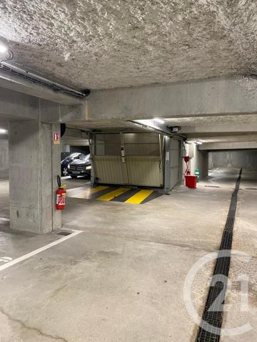 Parking à vendre  30 m2 ROUEN - 76