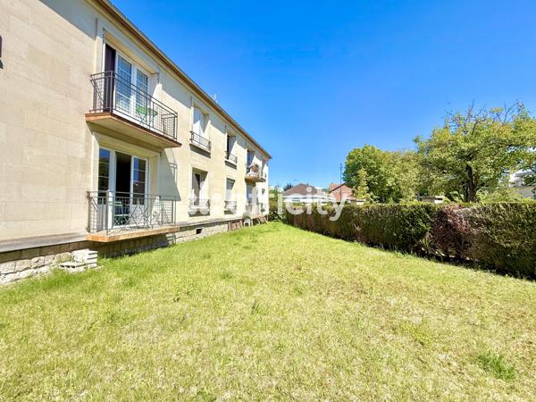 Appartement
         3 pièces
        - 68 m² Exclusivité 150 000 € *