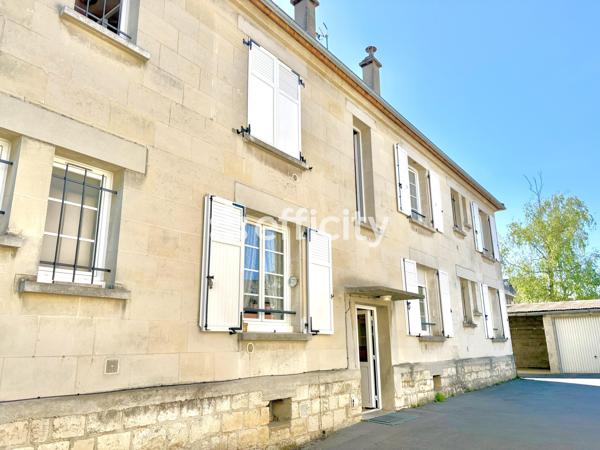 Appartement
         3 pièces
        - 68 m² Exclusivité 150 000 € *