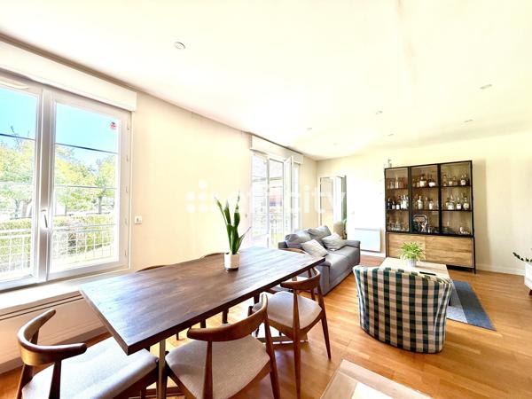Appartement
         3 pièces
        - 68 m² Exclusivité 150 000 € *
