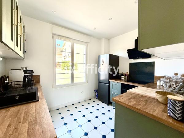 Appartement
         3 pièces
        - 68 m² Exclusivité 150 000 € *