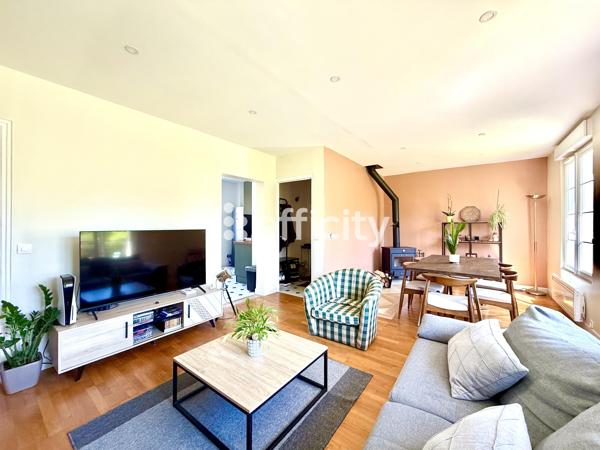 Appartement
         3 pièces
        - 68 m² Exclusivité 150 000 € *