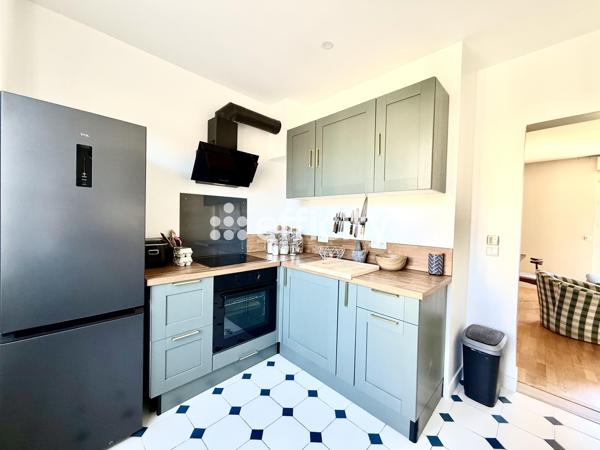 Appartement
         3 pièces
        - 68 m² Exclusivité 150 000 € *