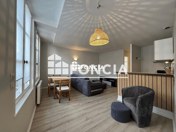 Location Appartement meublé 2 pièces 33 m² - 13 RUE DU DAUPHIN Honfleur 14600