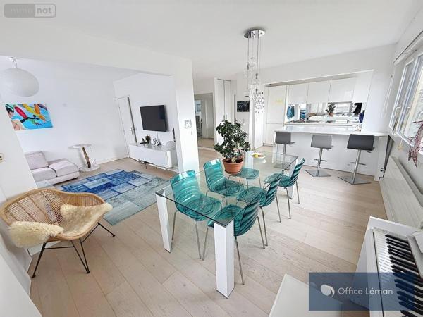 Appartement à vendre à Ferney-Voltaire dans l'Ain (01210), ref : 01047-829