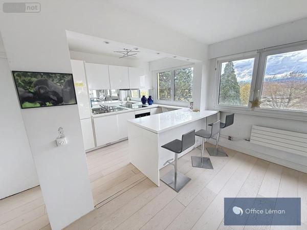 Appartement à vendre à Ferney-Voltaire dans l'Ain (01210), ref : 01047-829