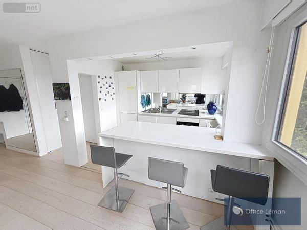 Appartement à vendre à Ferney-Voltaire dans l'Ain (01210), ref : 01047-829
