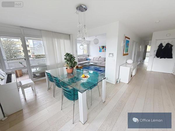 Appartement à vendre à Ferney-Voltaire dans l'Ain (01210), ref : 01047-829