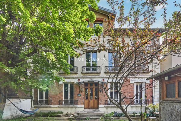 A vendre - Maison avec dépendance - 93200 Saint-Denis - Jardin - Garage