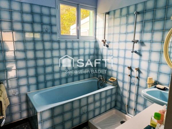 toiture rénovée , isolation récente ,vie de plain-pied